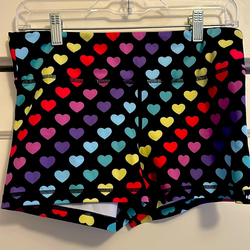Wodbottom Rainbow Hearts booty workout shorts! 3”